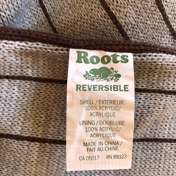 Roots Canada Reversible Scarf - Picture 4 of 7